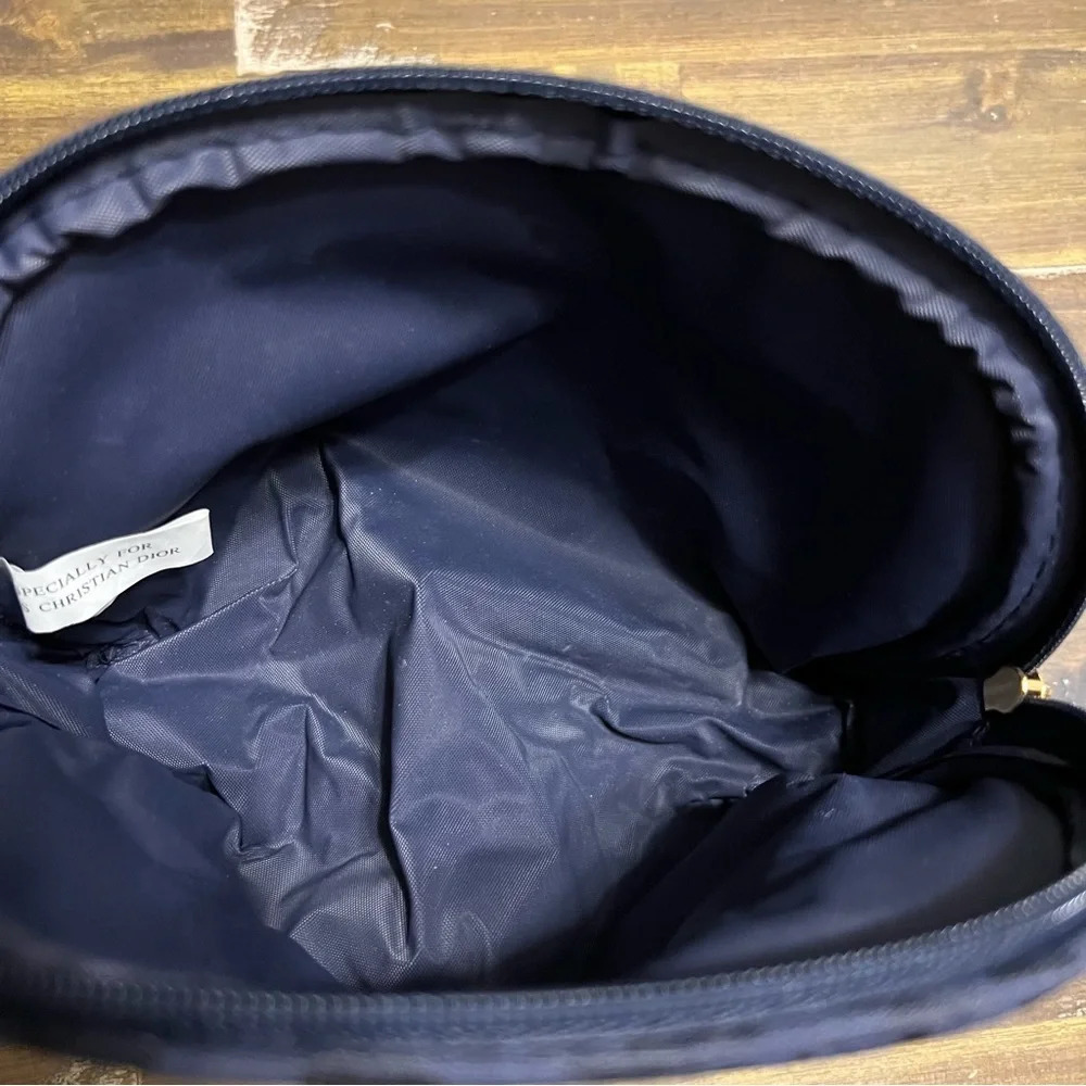 Christian Dior Parfurms Cosmitc Bag - Picture 5 of 7